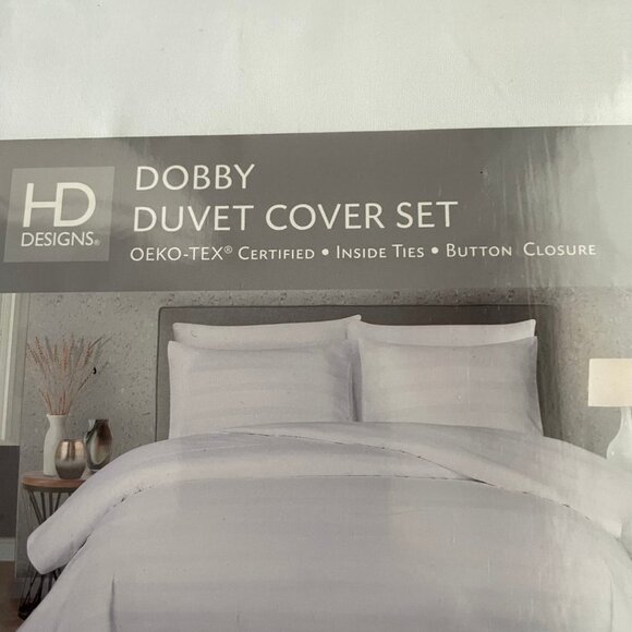 HD Designs Dobby Duvet Cover Set (cover + 2 shams) King in Bright White NWT - Picture 4 of 7